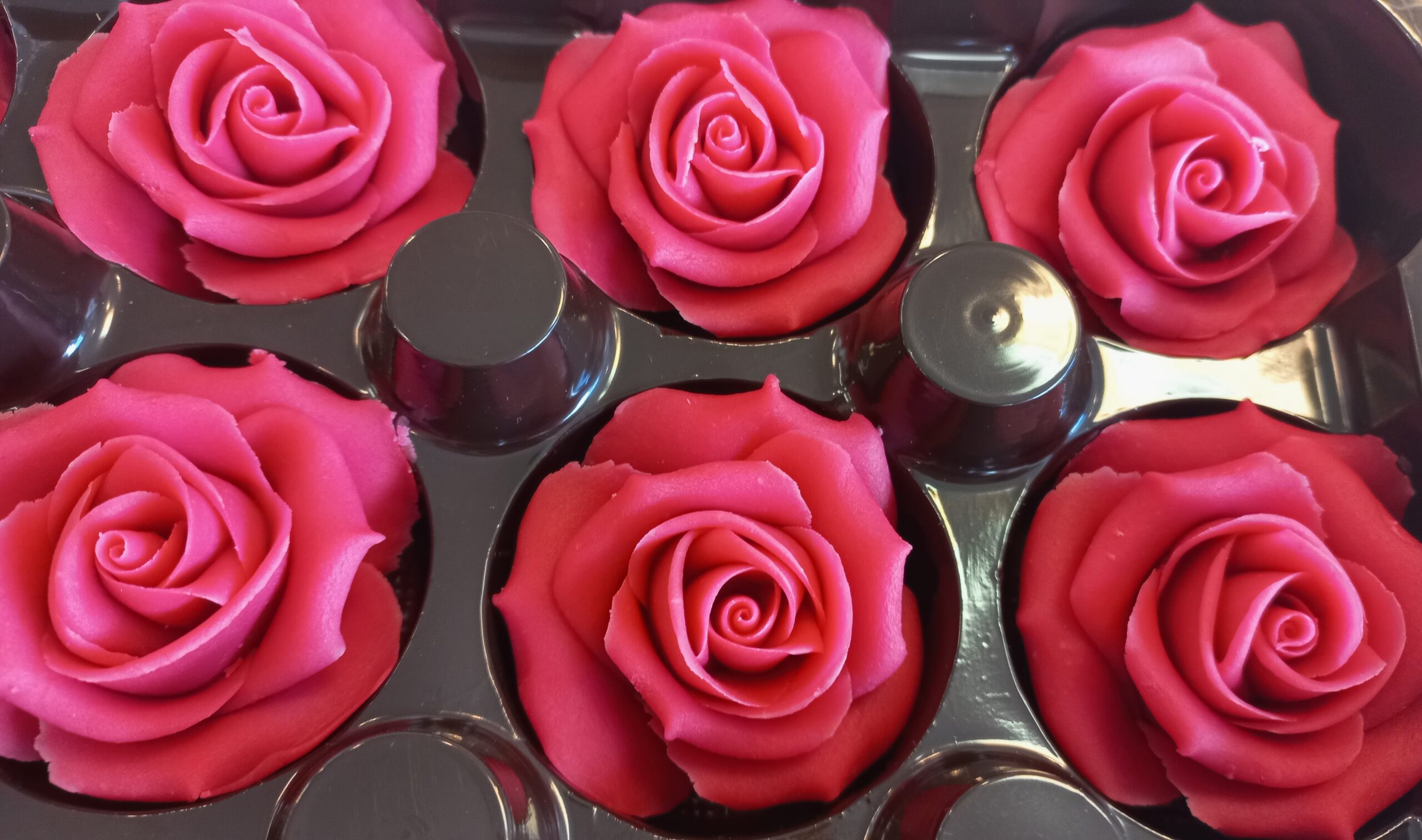 Martsipaniroos punane suur